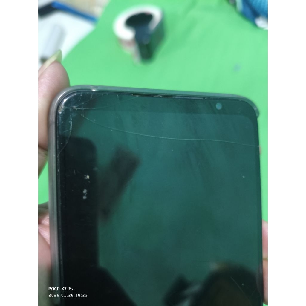 LCD Asus rog 5 minus retak copotan