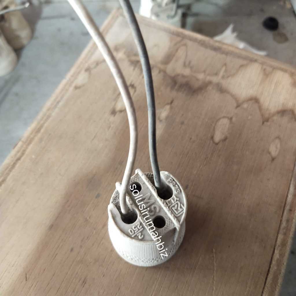 Fitting Lampu MR16 Tusuk / Fitting Lampu MR16