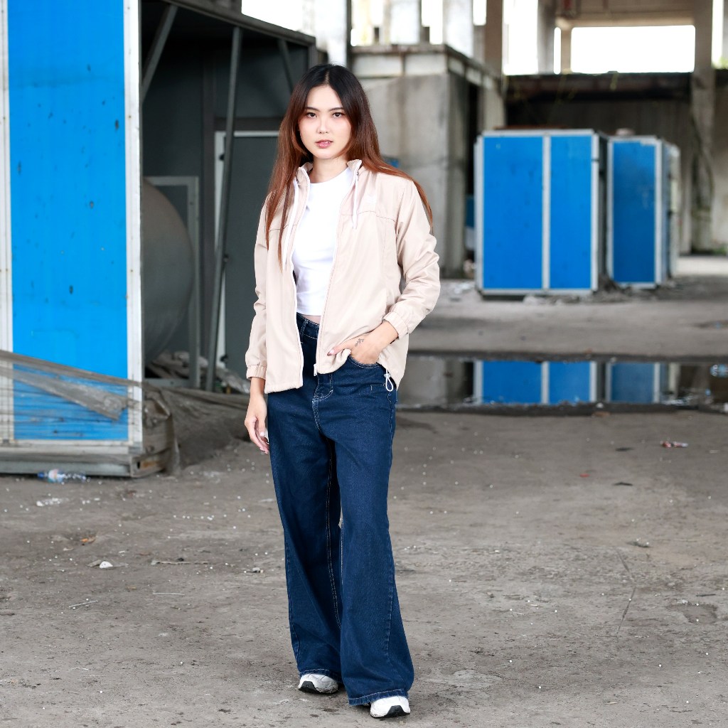 Delibra Jaket Parasut Wanita Anna Cream