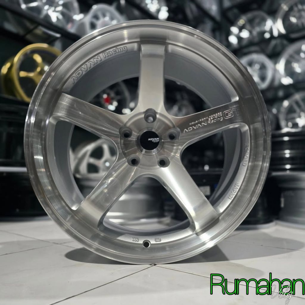 velg advan gt flow forming r18 lebar 9,5 velg mobil ring 18 pnp velg racing r18 Innova reborn ventur