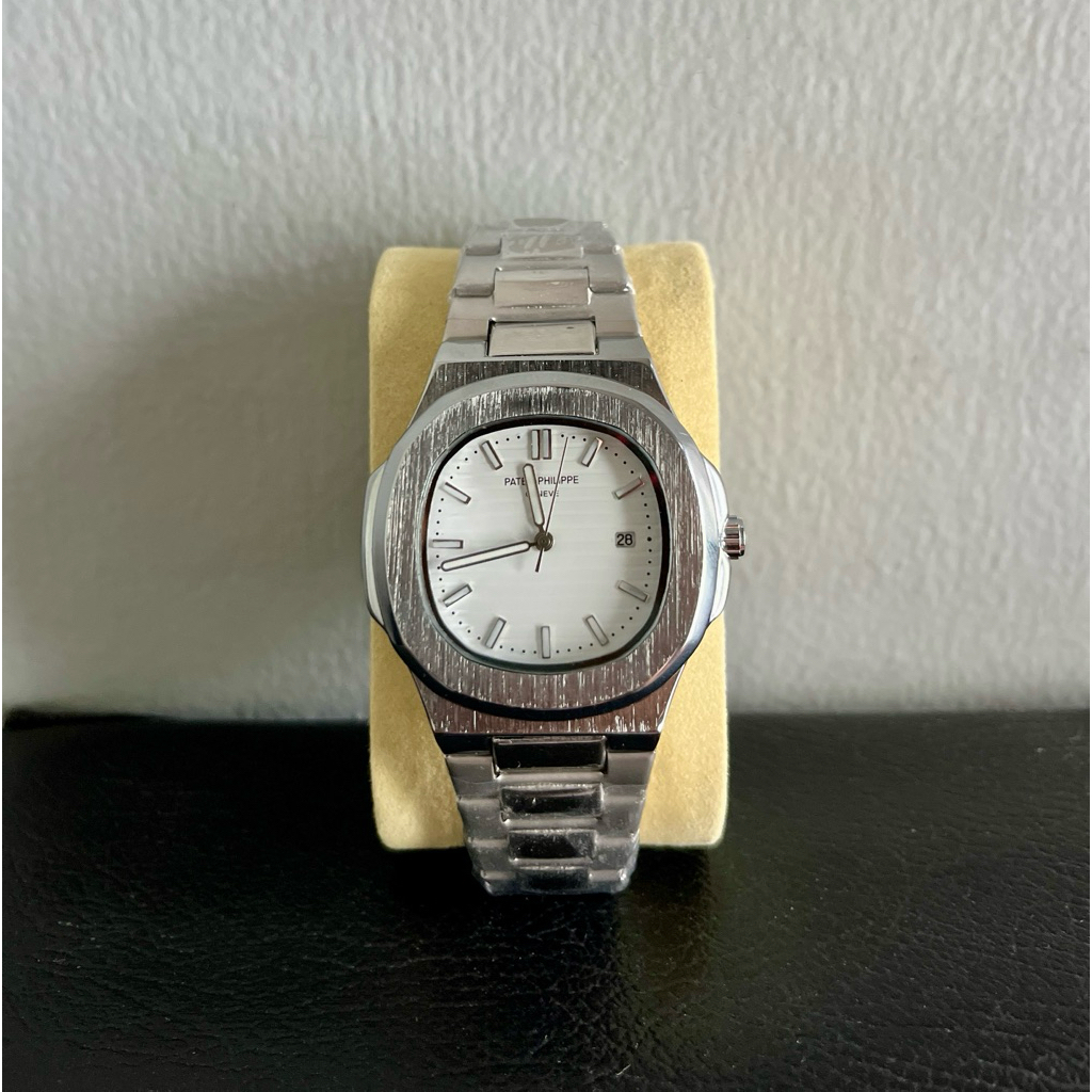 PATEK PHILIPPE Nautilus Style 5711