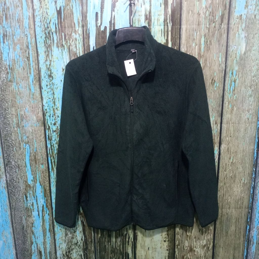 Jacket polar Uniqlo hijau botol bagus keren size L ( P  69cm L 53cm)