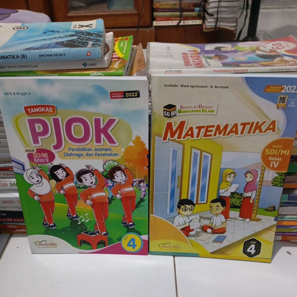 BUKU PAKET KELAS 4 SD PUSTAKA MULIA KURIKULUM MERDEKA//pjok//matematika//ipas//terampil matematika