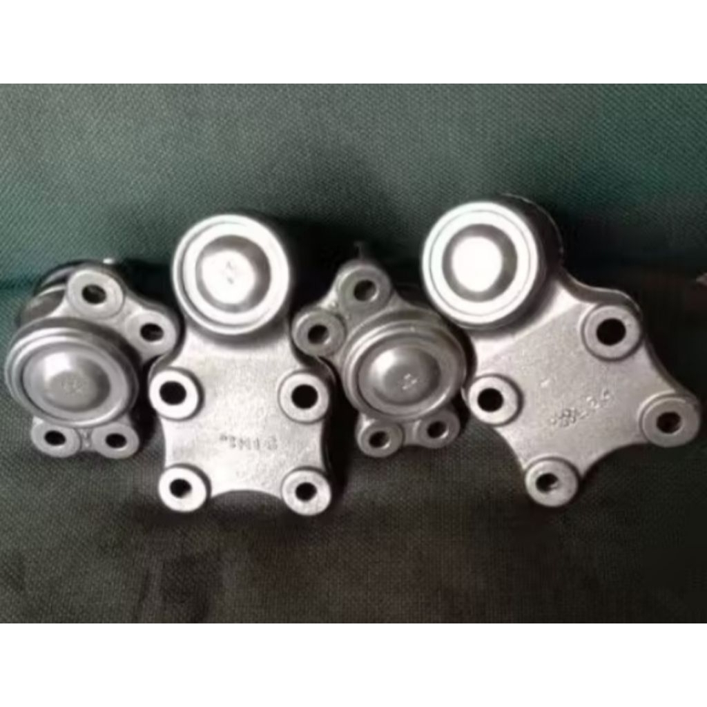 ball joint arm Isuzu panther 2...3 2...5cc kapsul original