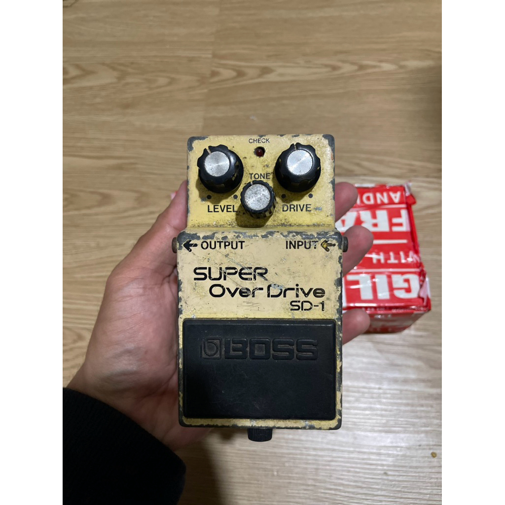 Efek Gitar Boss SD 1 Overdrive Distortion