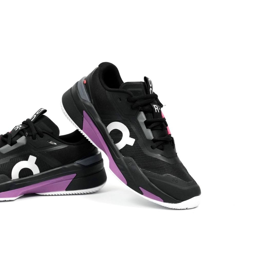 On The Roger Pro Fire Black