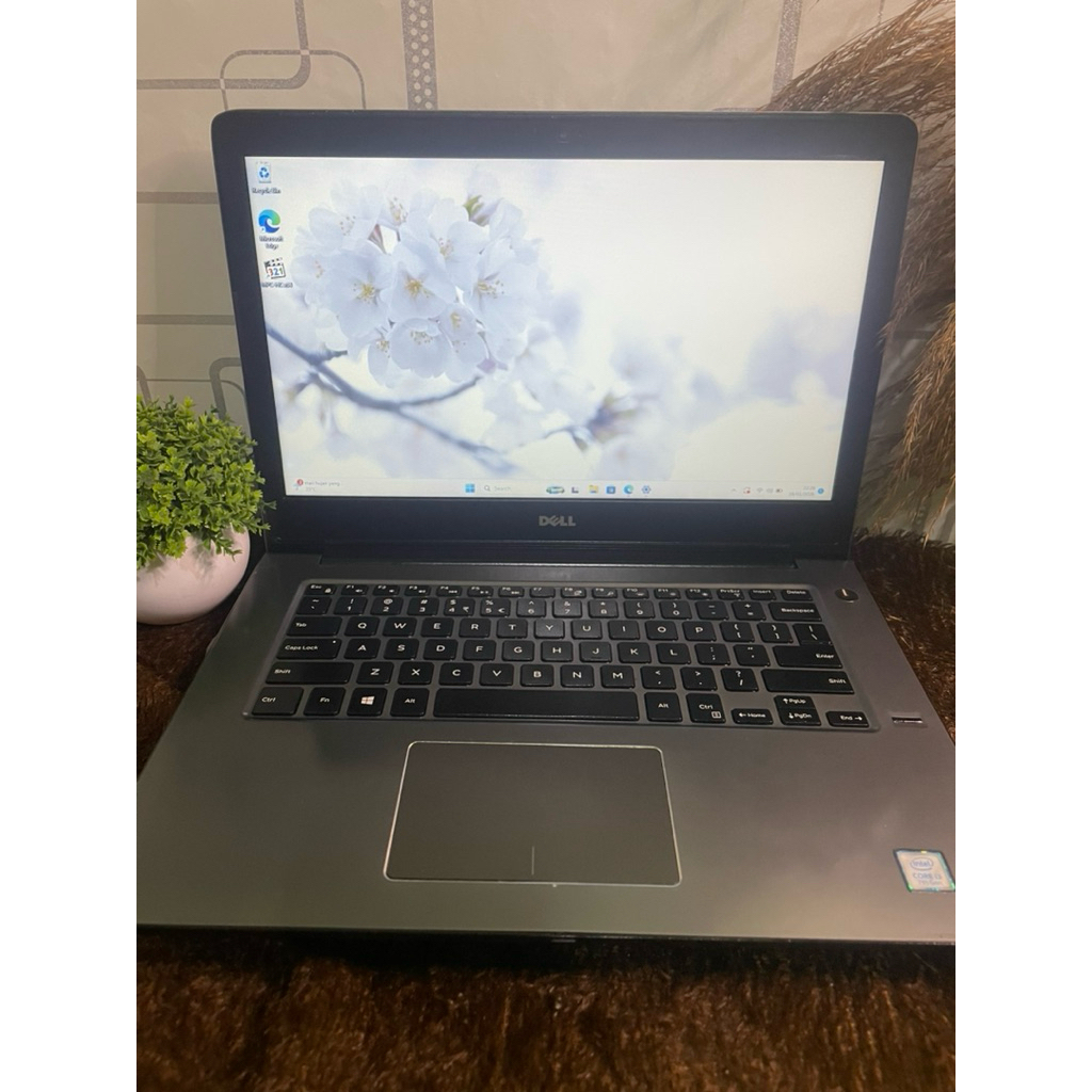Laptop Dell Vostro 5468, Core i3 Gen 7, Ram 8GBddr4 SSD 128GB, Murah