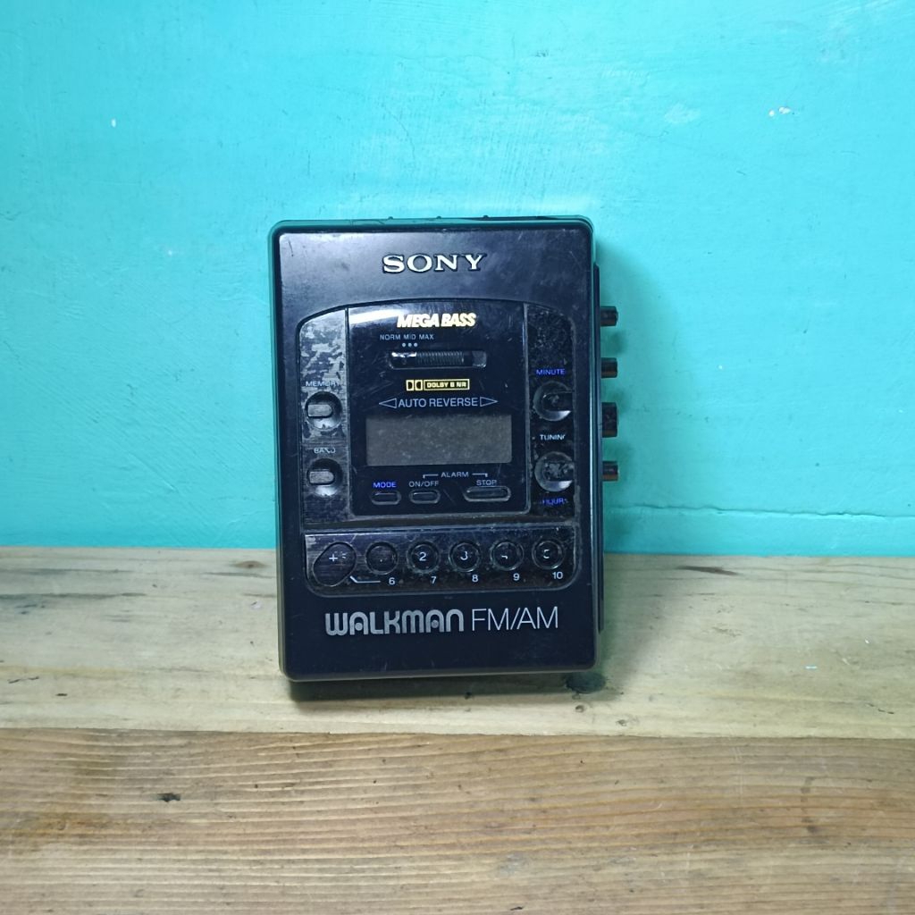 walkman sony WM-F2085