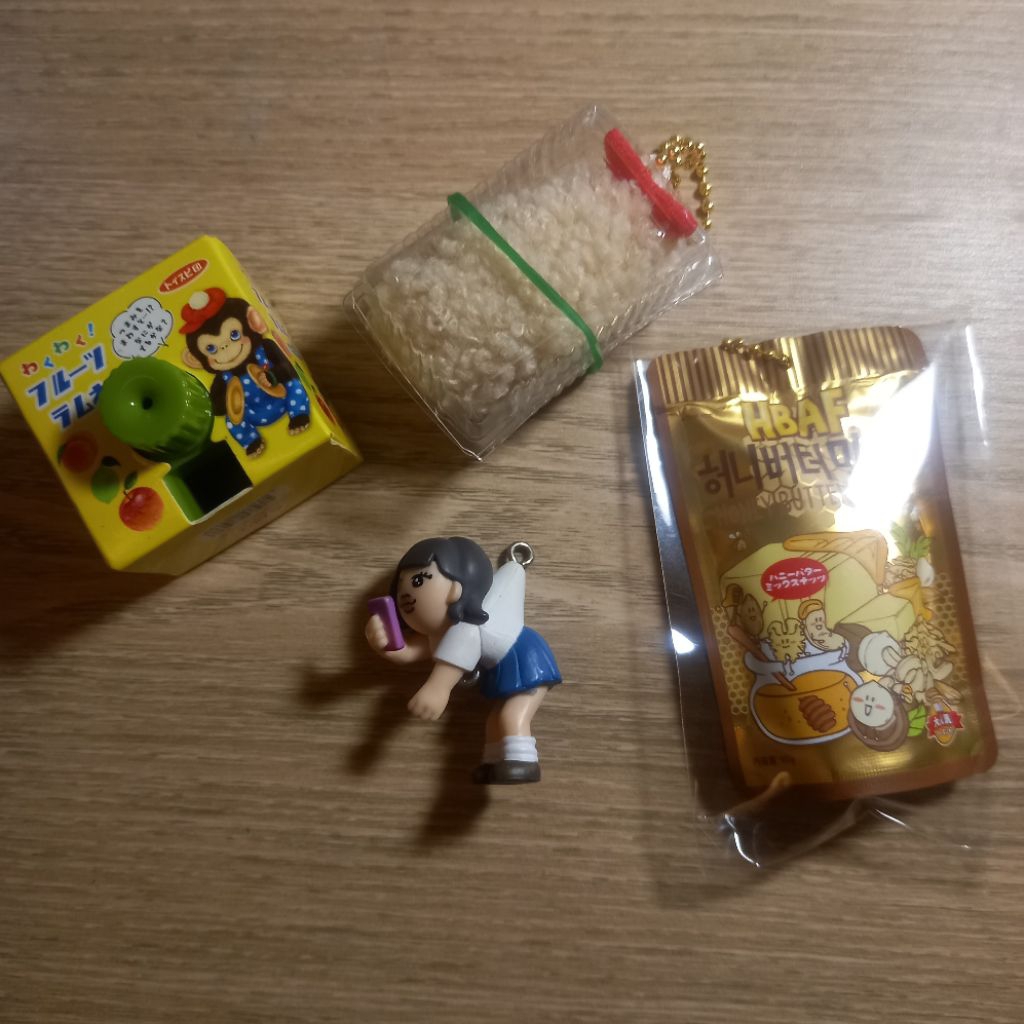 japanese trinkets gachapon keychain