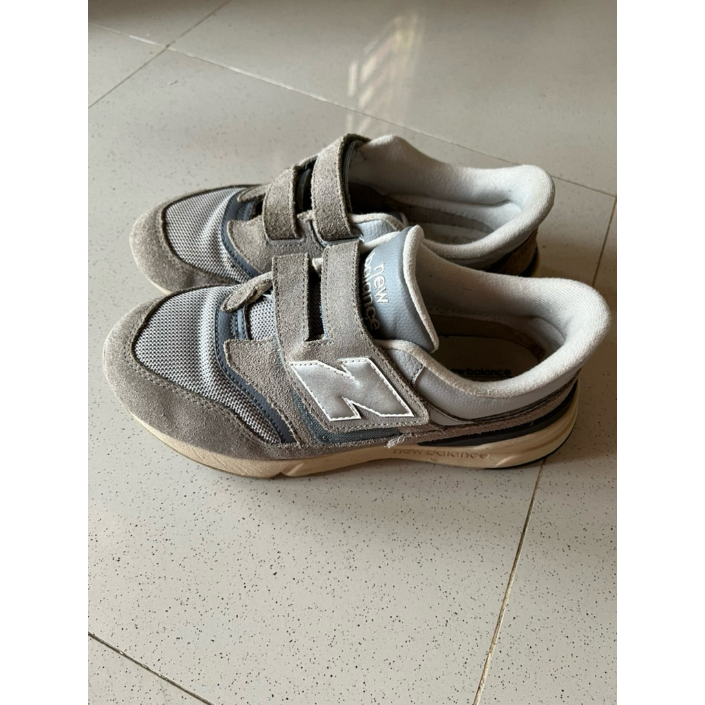 sepatu anak new balance