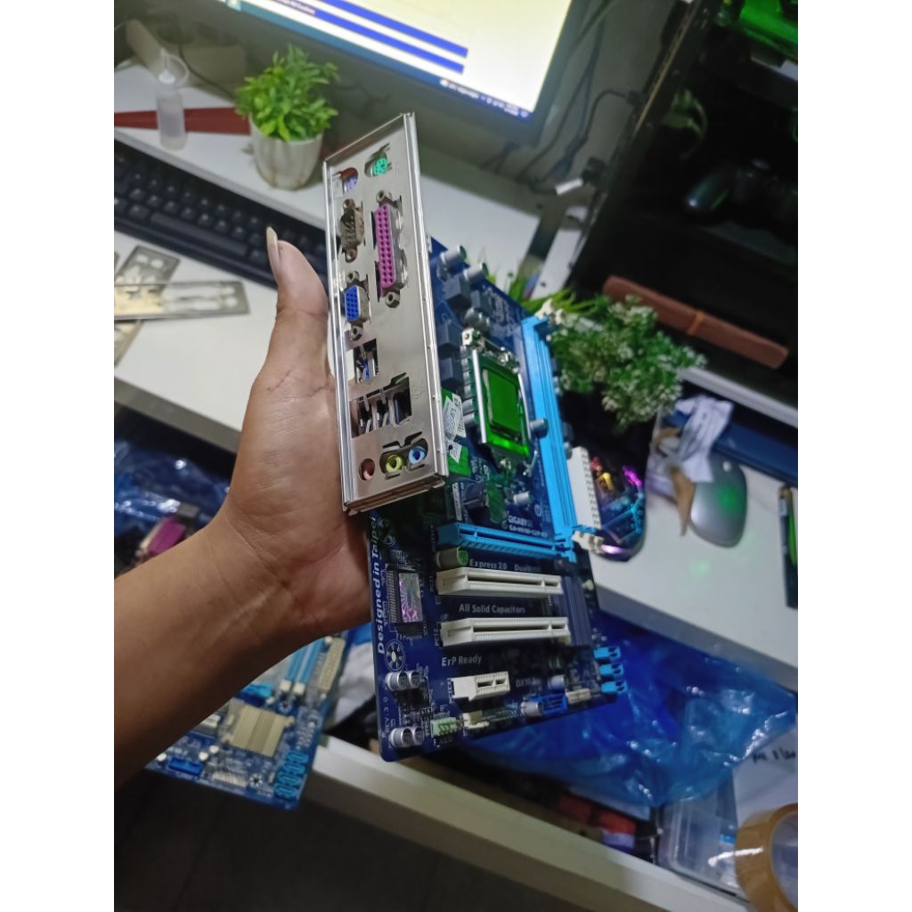 Gigabyte H61 + i5 2400