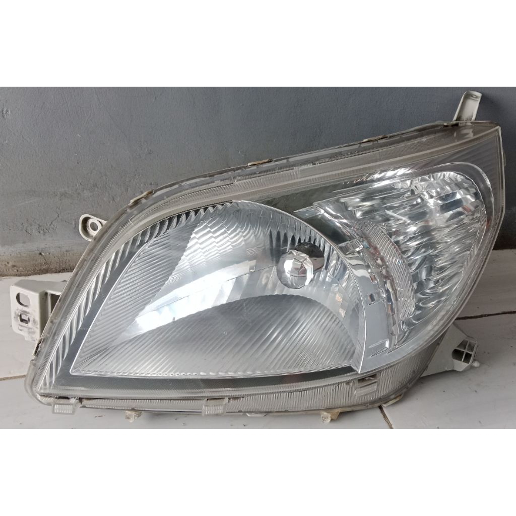 HEADLAMP TERIOS 2008 KIRI (LH).