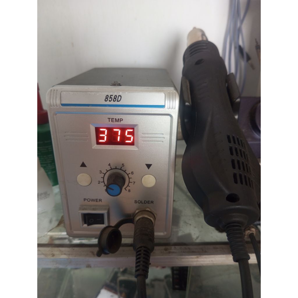 solder uap 858D