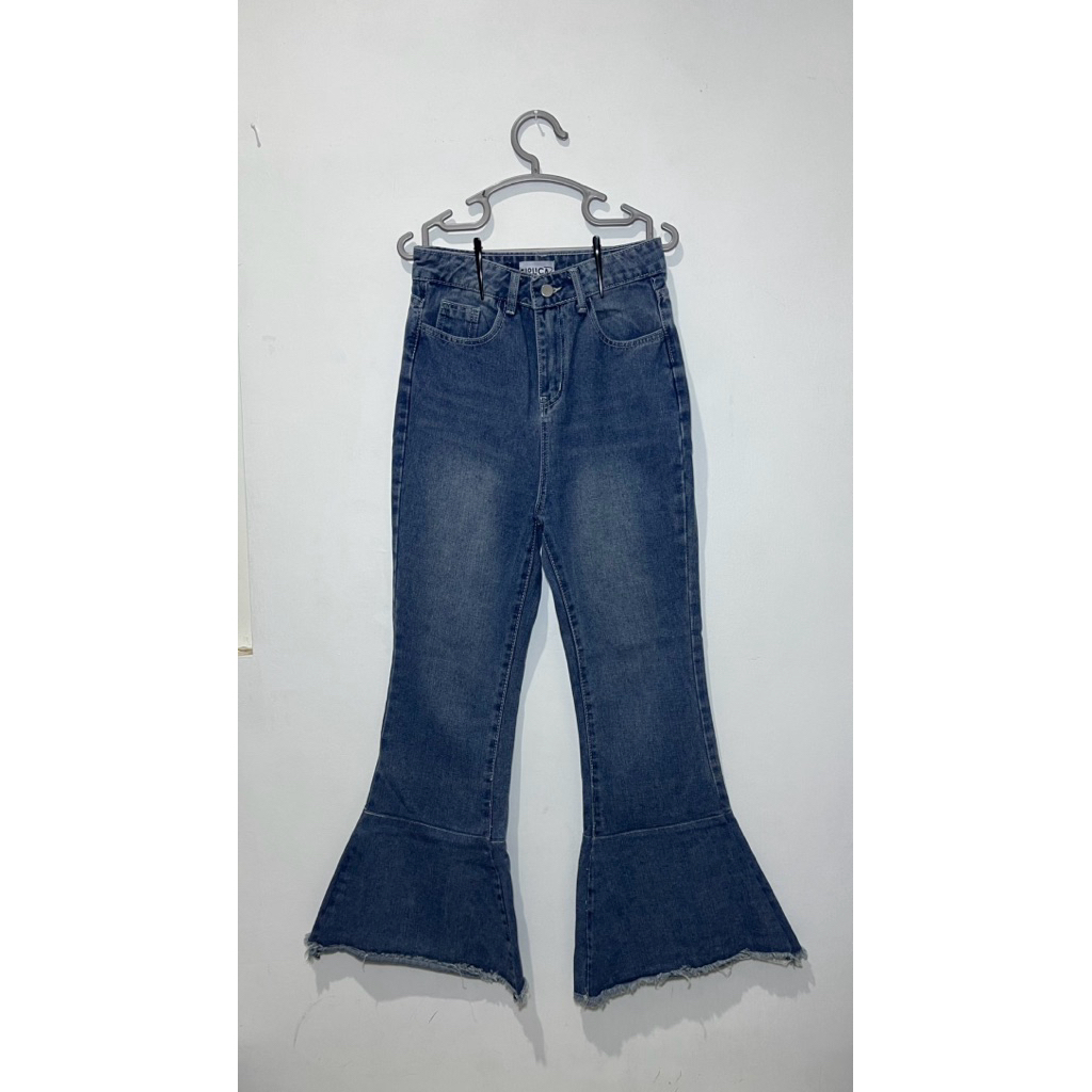 Preloved Jeans Cutbray