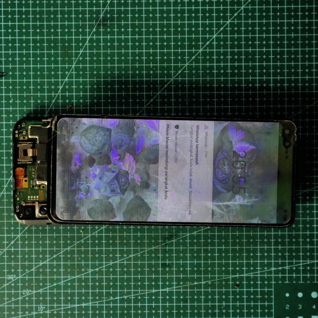 LCD Bekas Rusak Infinix Note 8 Sudah Test Lampu Backlight Nyala Garis / Tompel