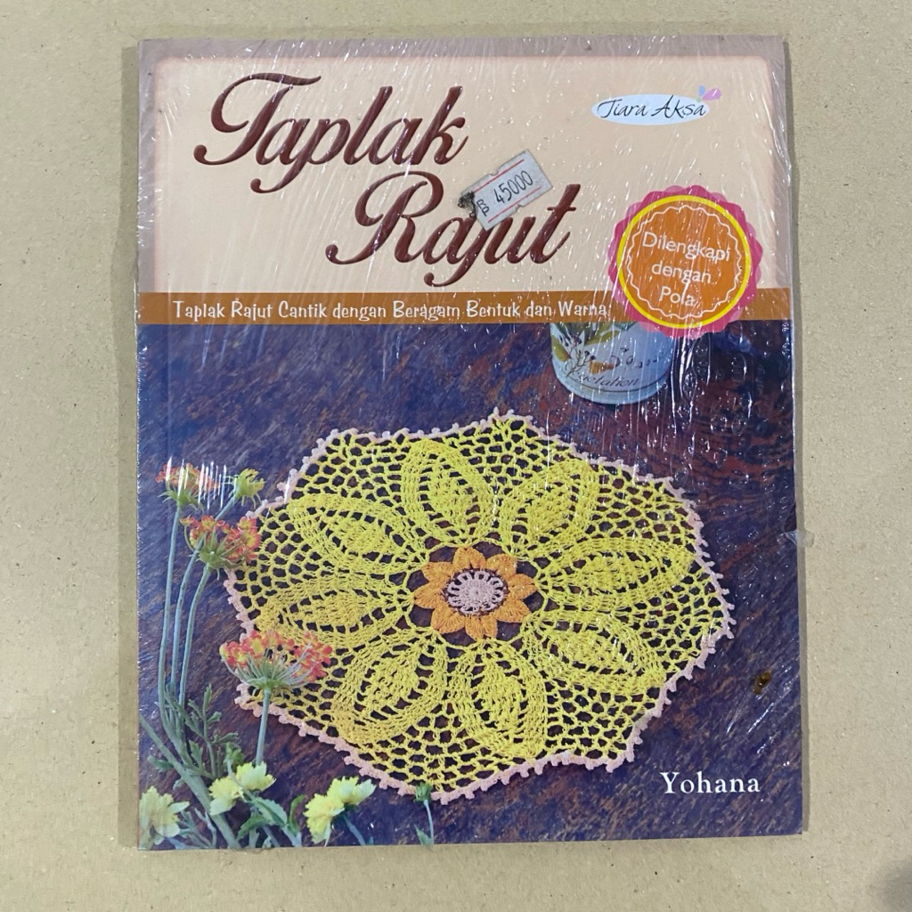 Buku TAPLAK RAJUT cantik dengan beragam bentuk / yohana / tiara aksa
