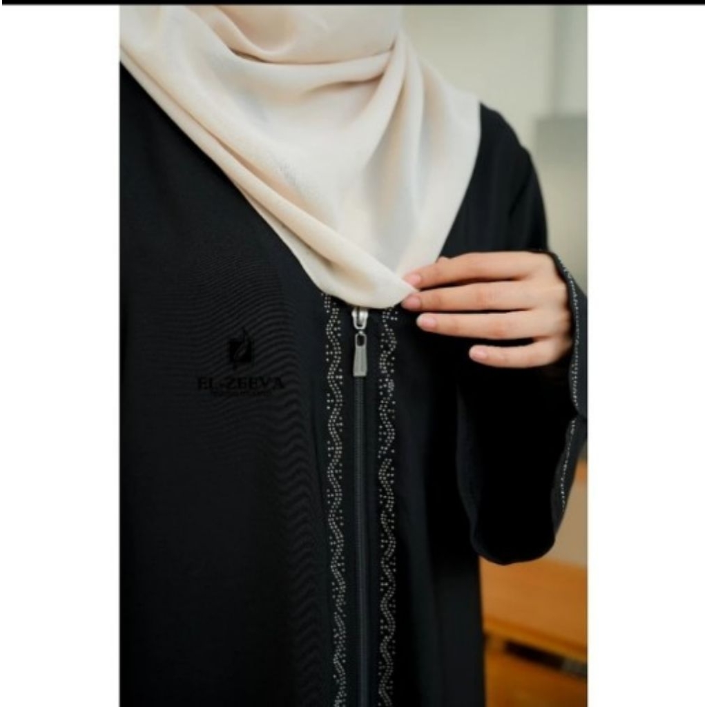 Abaya Arab Hitam full resleting dengan Swarovski di bagian depan Umroh Haji Lebaran Raya