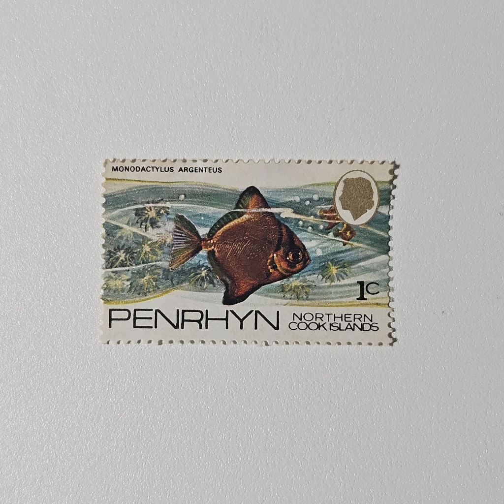Perangko Fauna Ikan Monodactylus Argenteus: Penrhyn Northern Cook Islands (Perangko Vintage 1967)