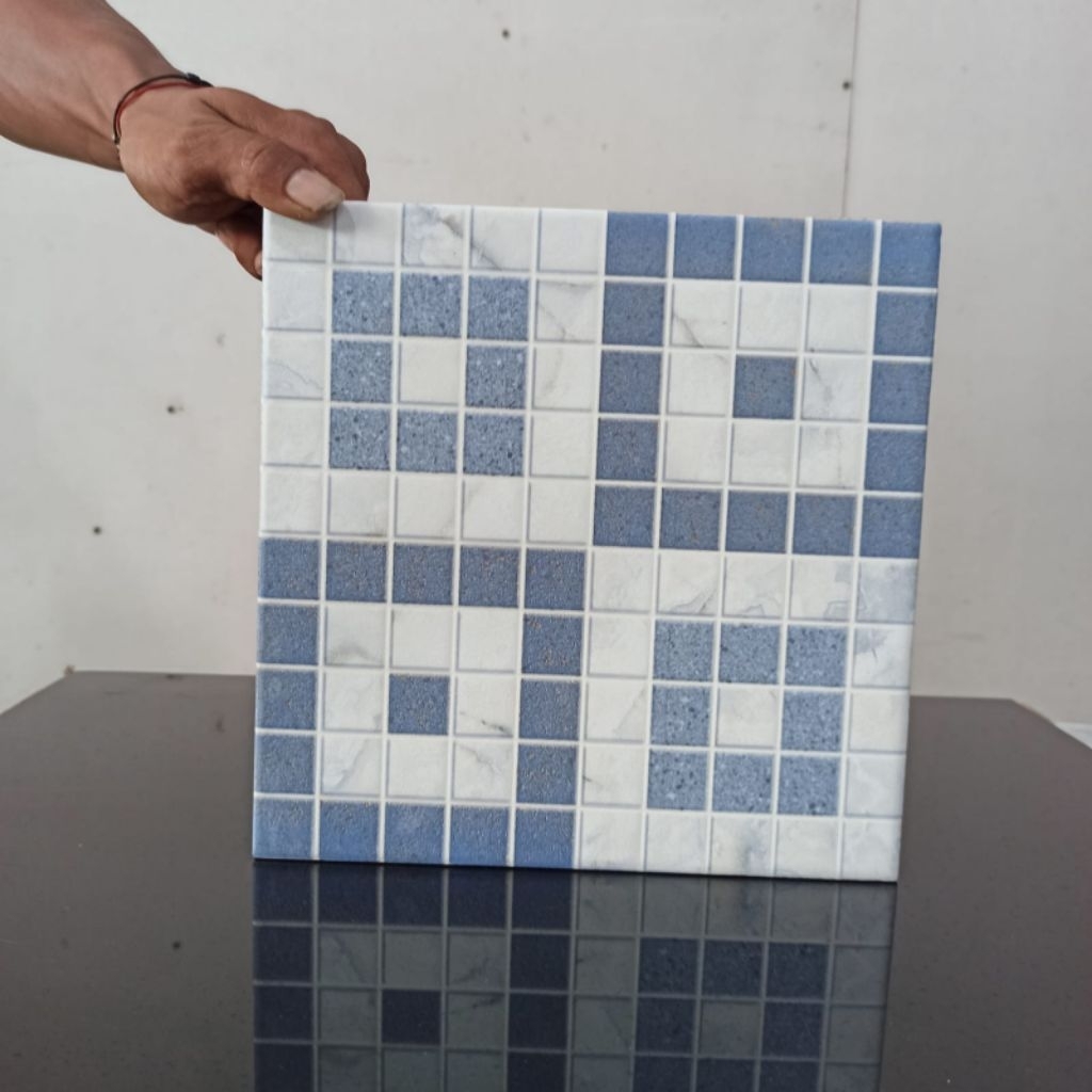 keramik lantai kamar mandi 25x25/keramik lantai 25x25/keramik teras/keramik dapur/keramik tangga/ker