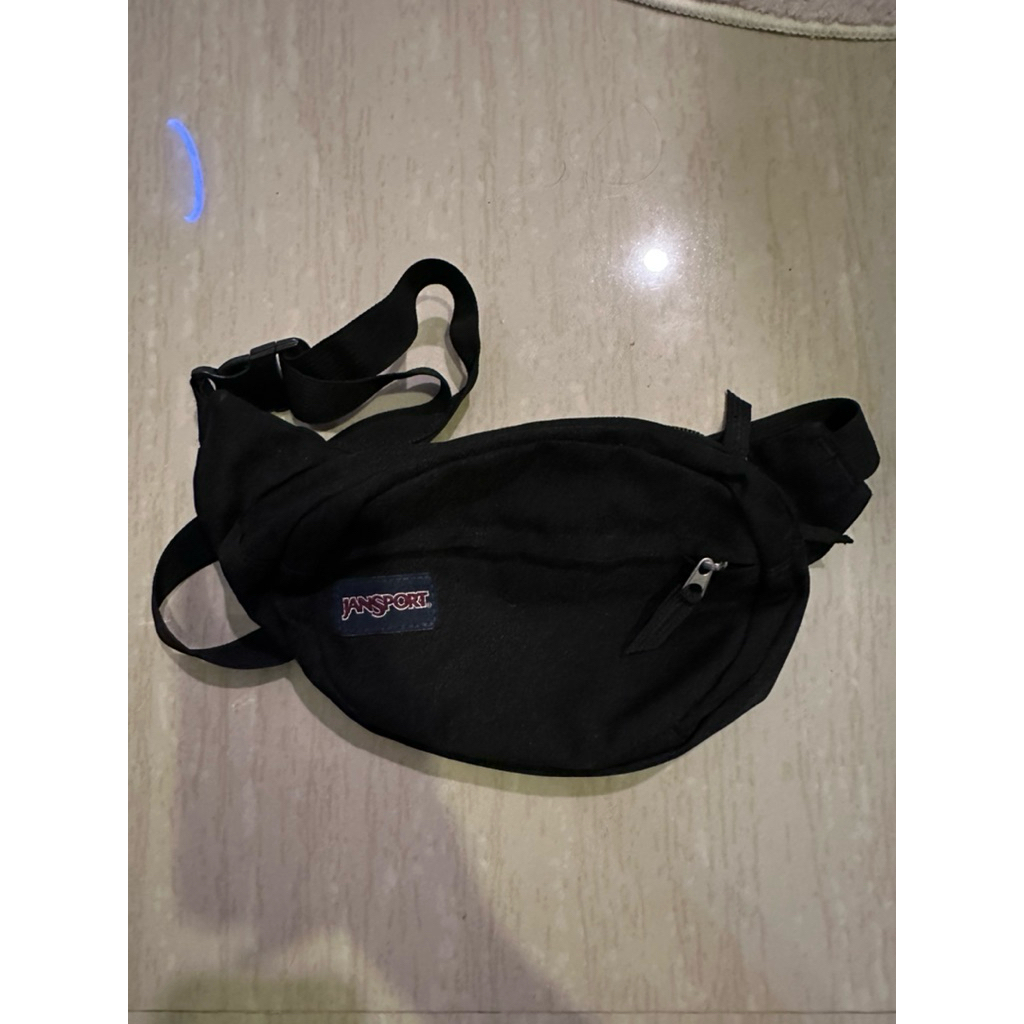 Jansport Hitam Selempang