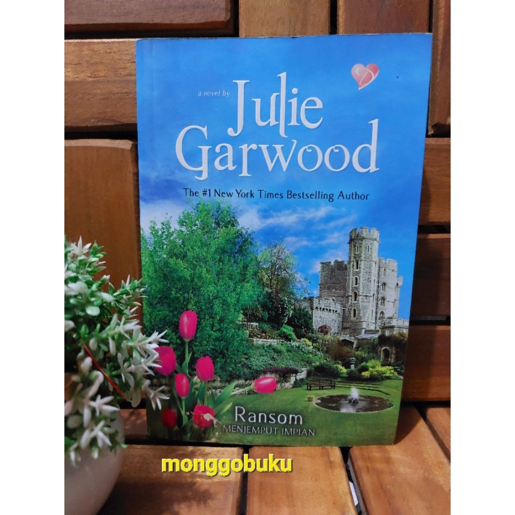 NOVEL JULIE GARWOOD