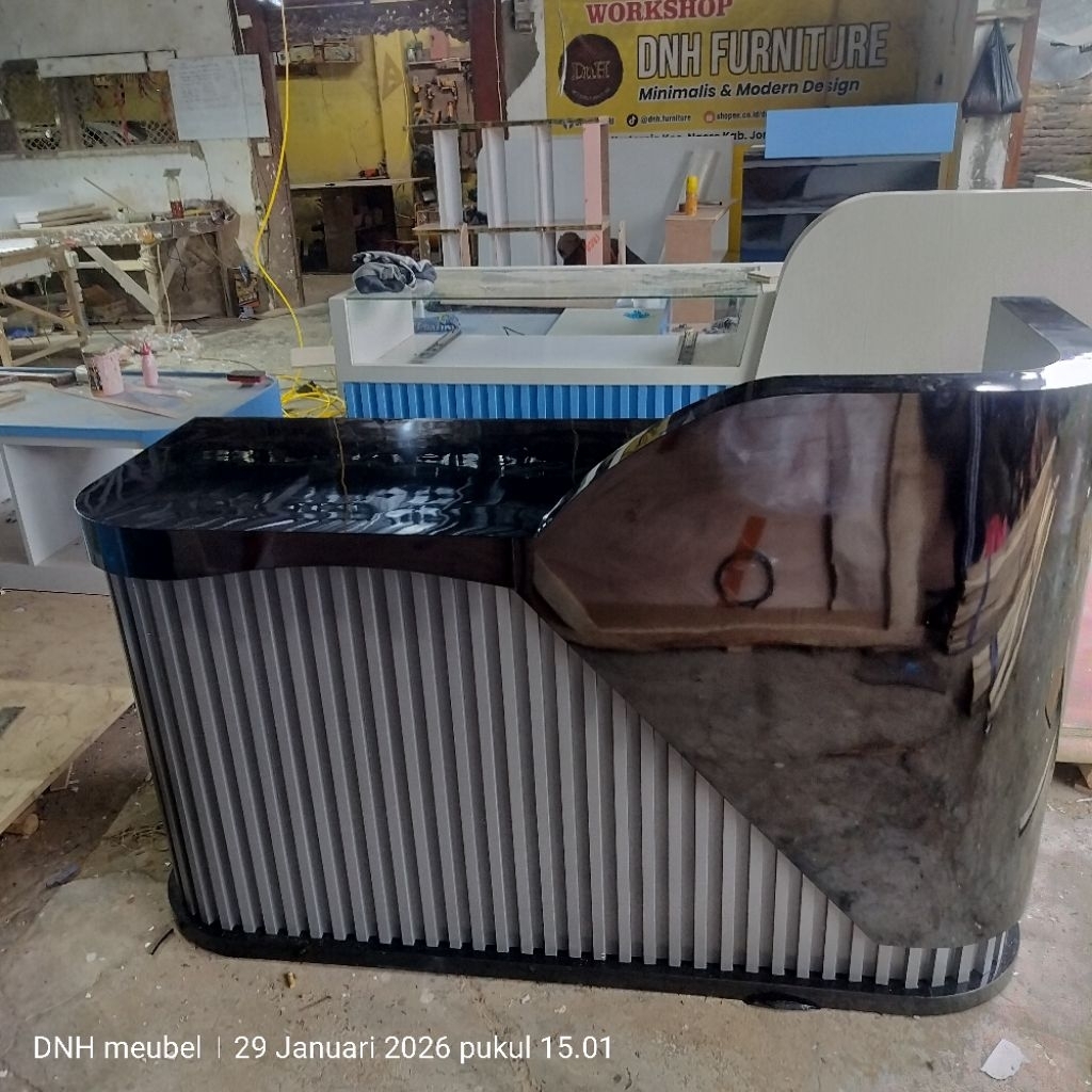 Meja Kasir Resepsionis Informasi Pelayanan Toko Kantor Leter L