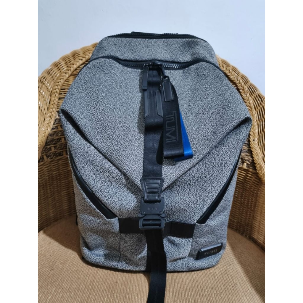 tumi tahoe finch backpack