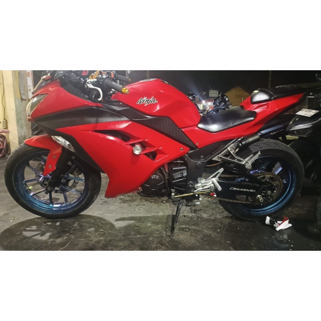 arm delkevic hitam velg Tapak lebar gambot vrossi double disk warna biru fullset ninja 250 karbu fii