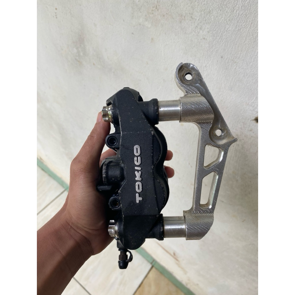 kaliper tokico set breket pnp Shock ninja tinggal pasang