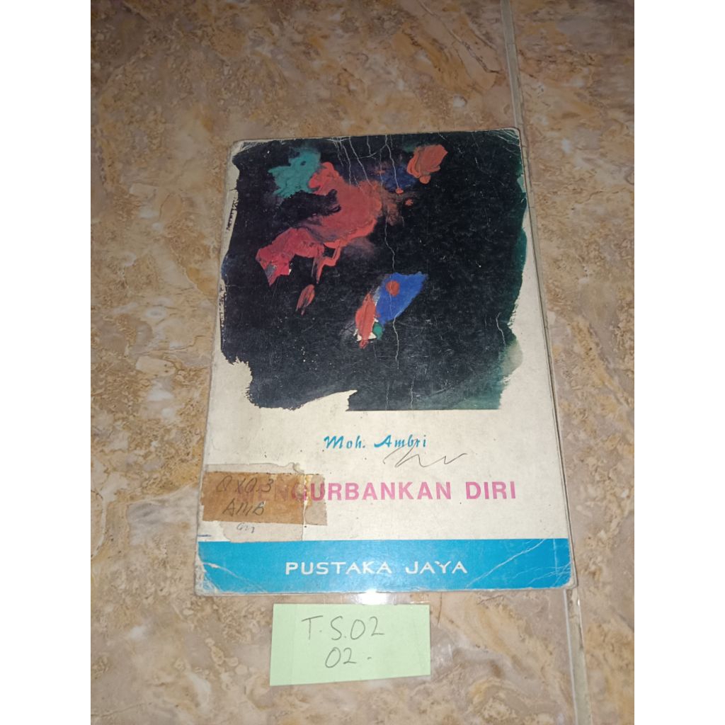 Buku Mengurbankan diri - Moh Ambri