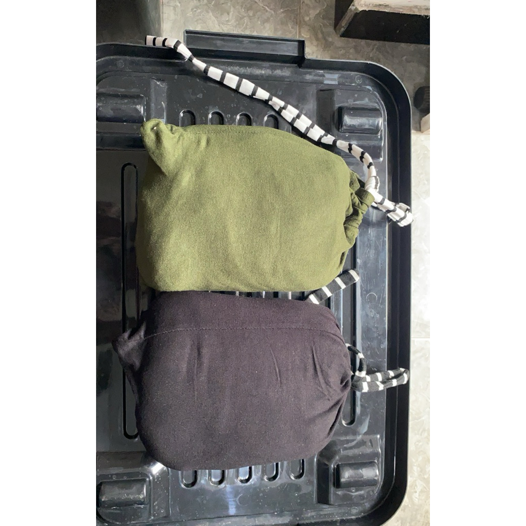 Preloved Mikhadou Gendongan Bayi Depan M-Shape Baby Wrap Reversible