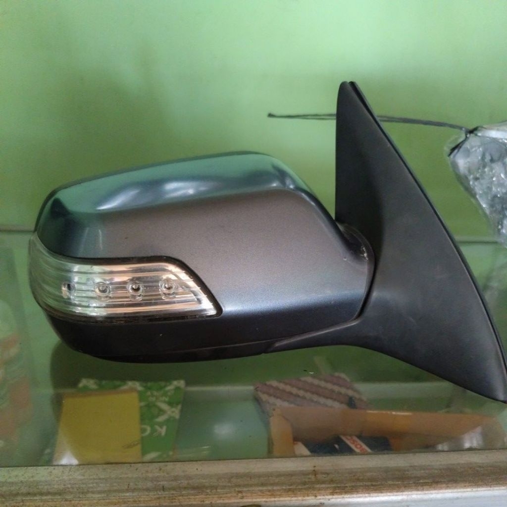 spion xenia 2010 kanan