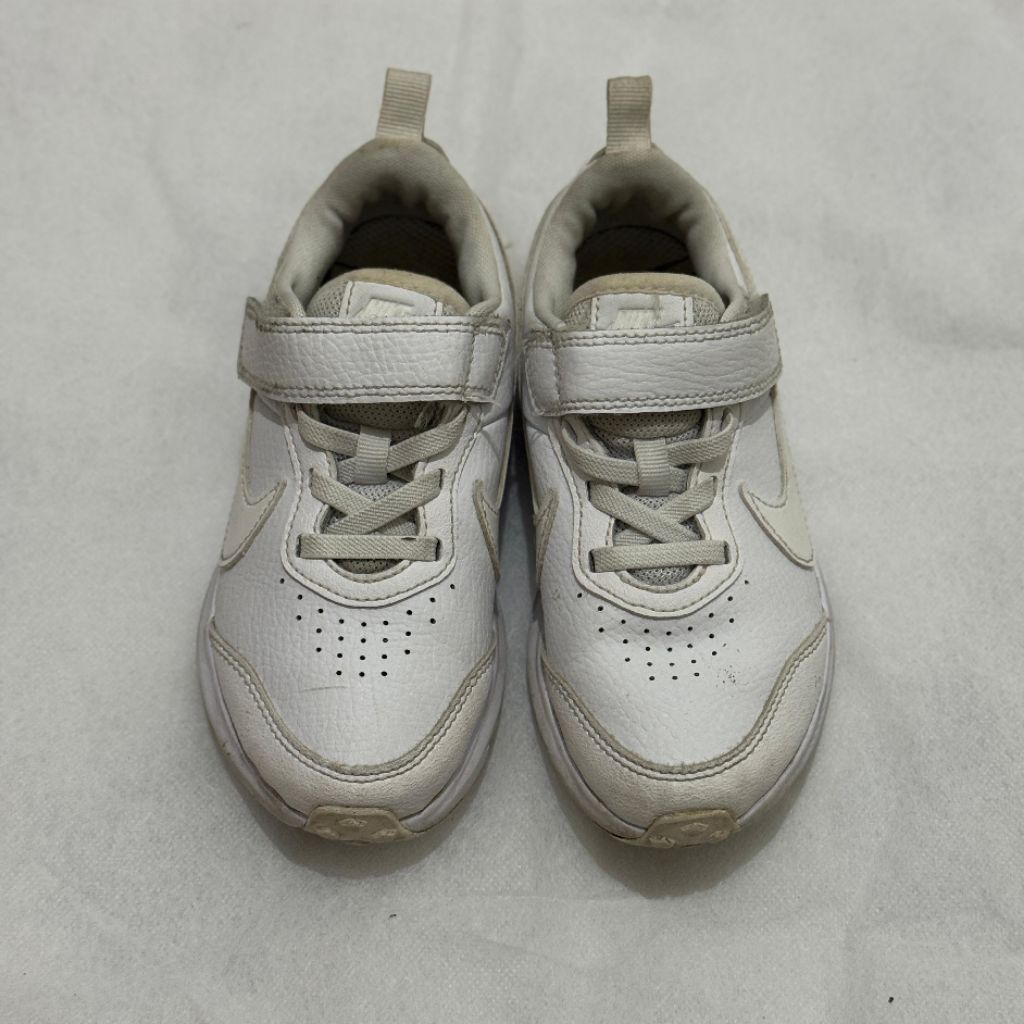 Sepatu Nike Varsity Leather Preloved