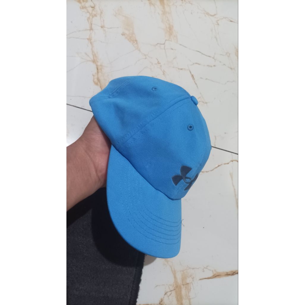 topi running UA