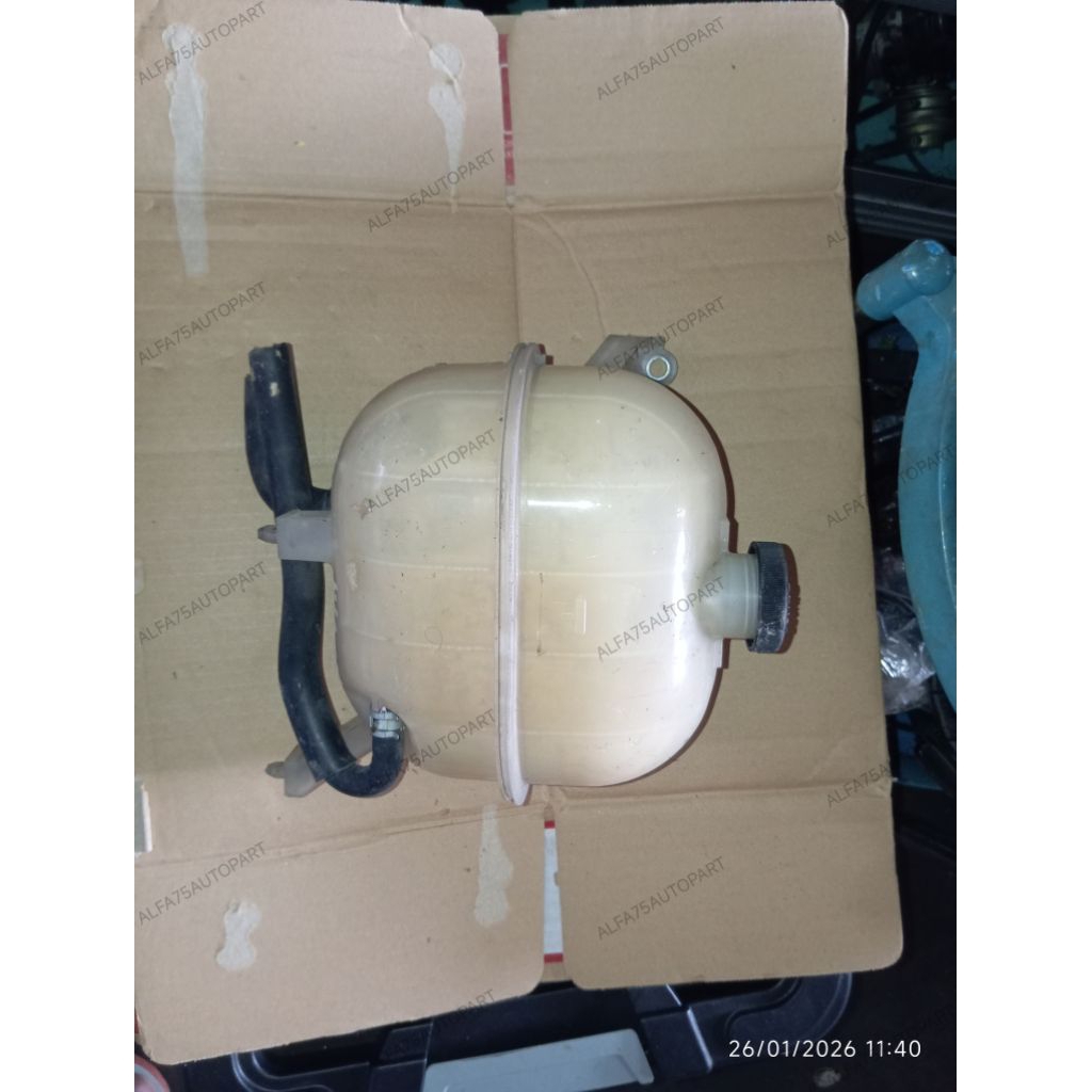 tabung air radiator Toyota Hiace ORI copotan