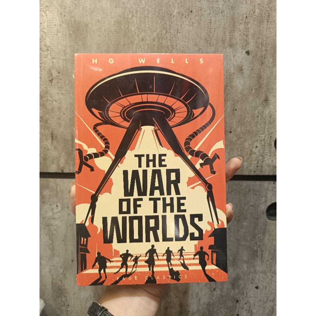 'THE WAR OF THE WORLDS' by HG Wells (100% ORIGINAL, BRAND NEW IN PACKAGING) ENGLISH VERSION: PAGE PU