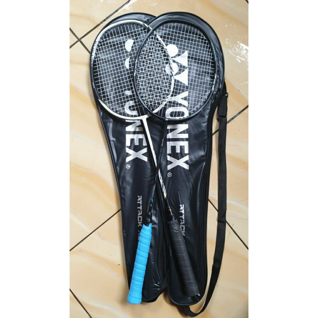 raket yonex astrox 99 pro dan yonex voltric