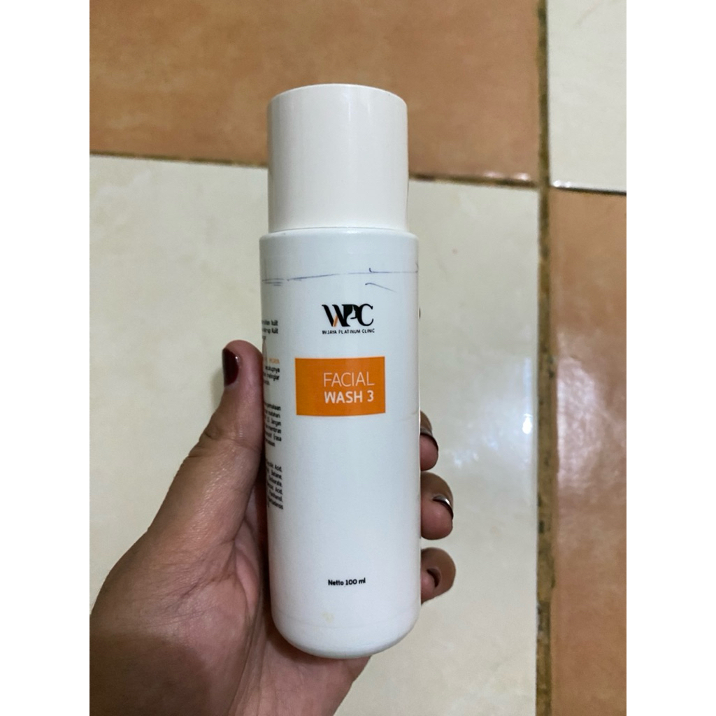 Wijaya Platinum Facial Wash 3