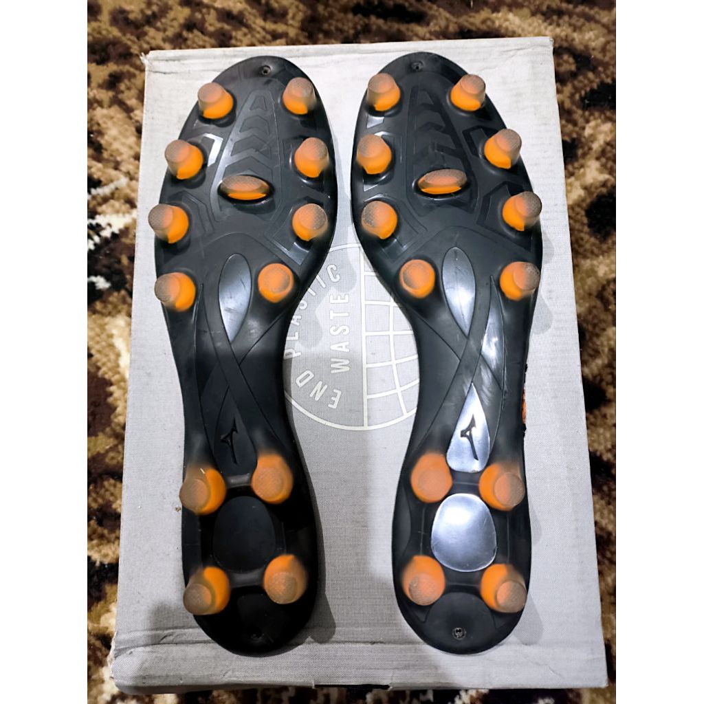 Outsole sepatu bola