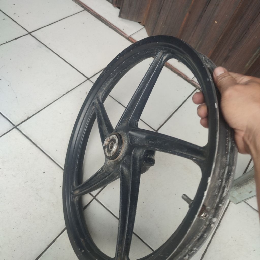 pelek resing depan original Honda Revo absolute blade old blade new repsol