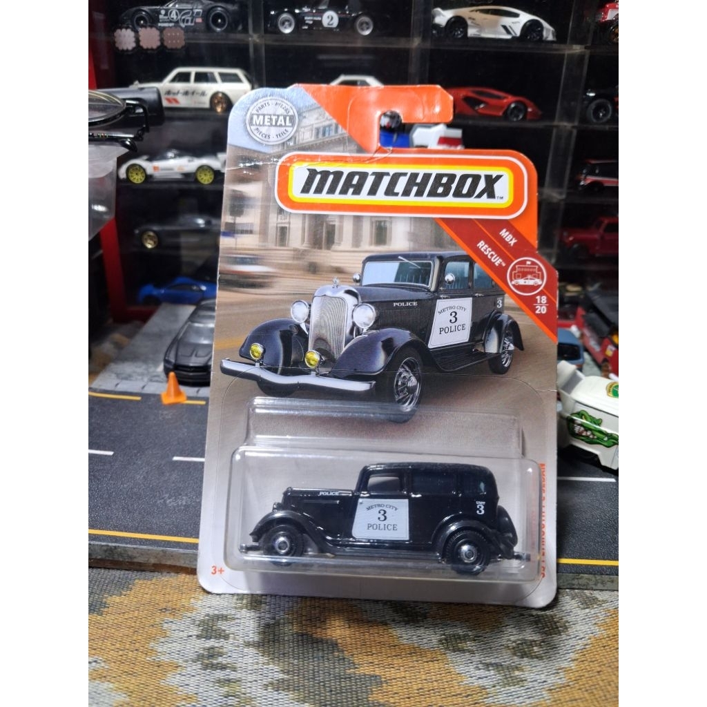 MATCHBOX 33 PLYMOUTH PC SEDAN