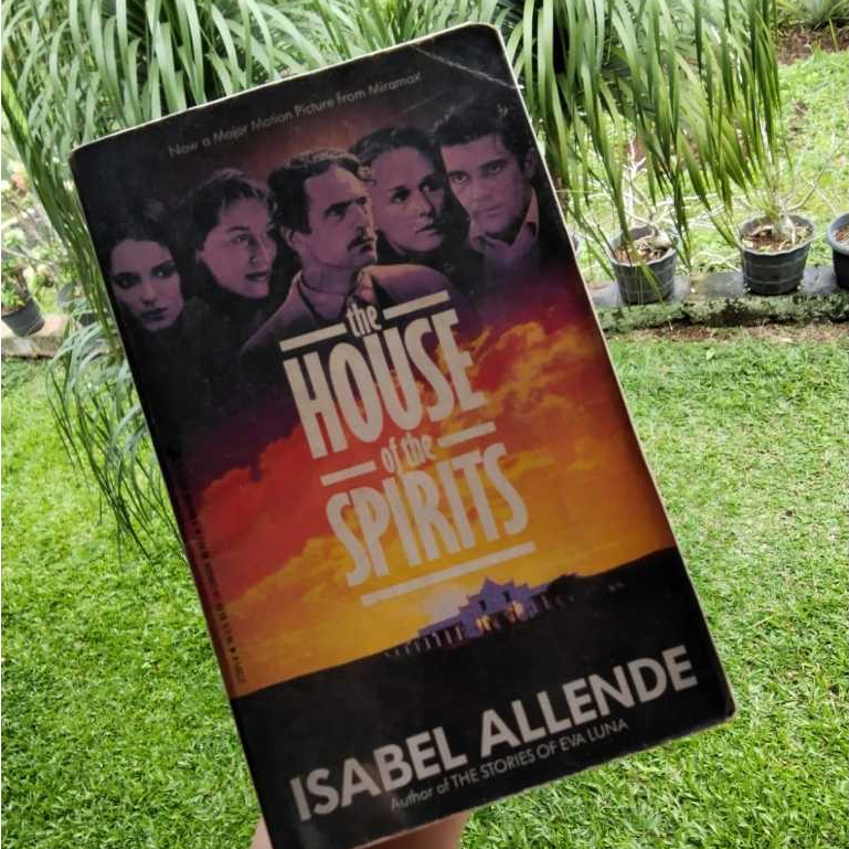 Isabel Allende The House of The Spirits Buku Sastra Literatur Bahasa Inggris Preloved