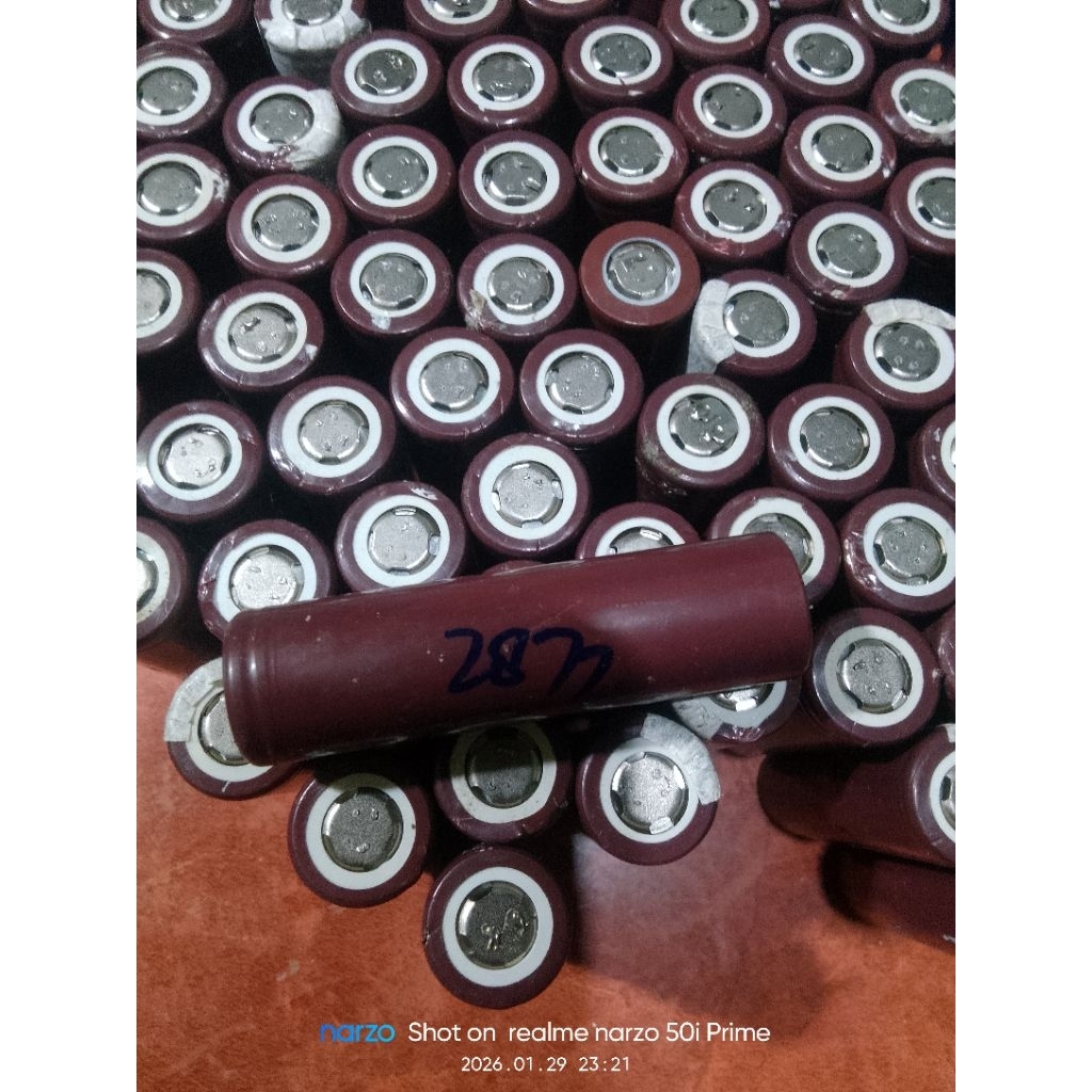 baterai cas 18650 LG original ril kapasitas nya 2500-3000mAh