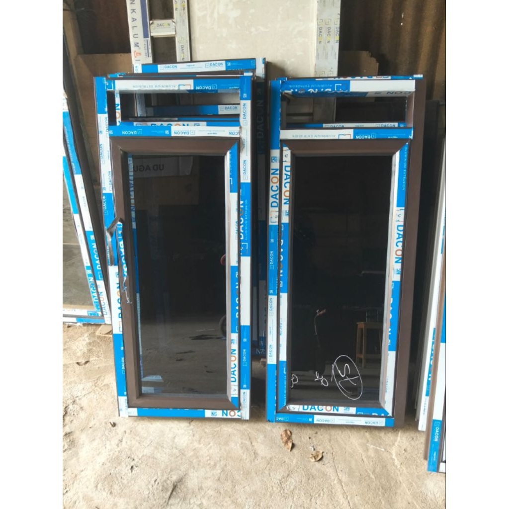 KUSEN JENDELA ALUMINIUM 3INC+LOBANG ANGIN UKURAN 140X60CM