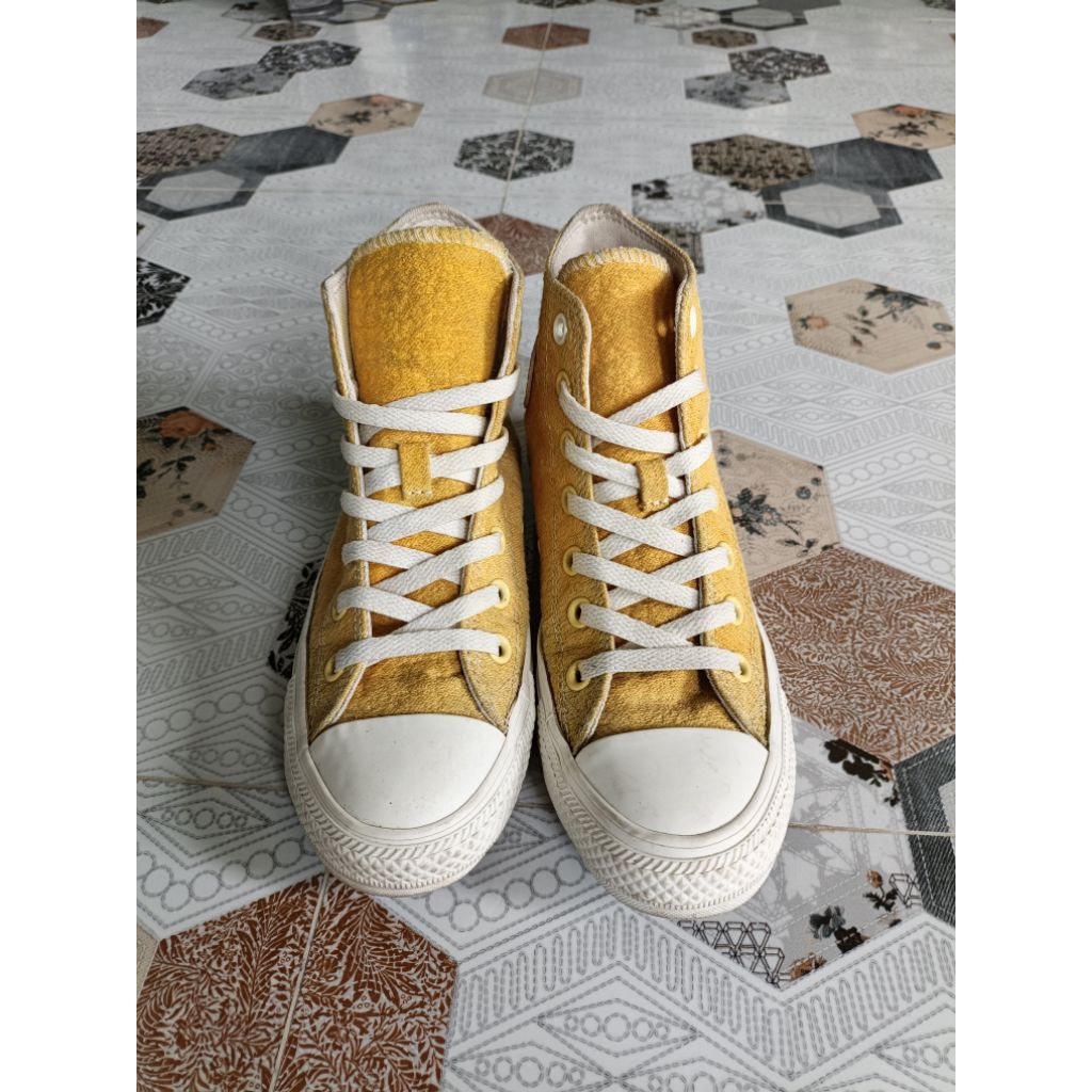 converse second woman's original
