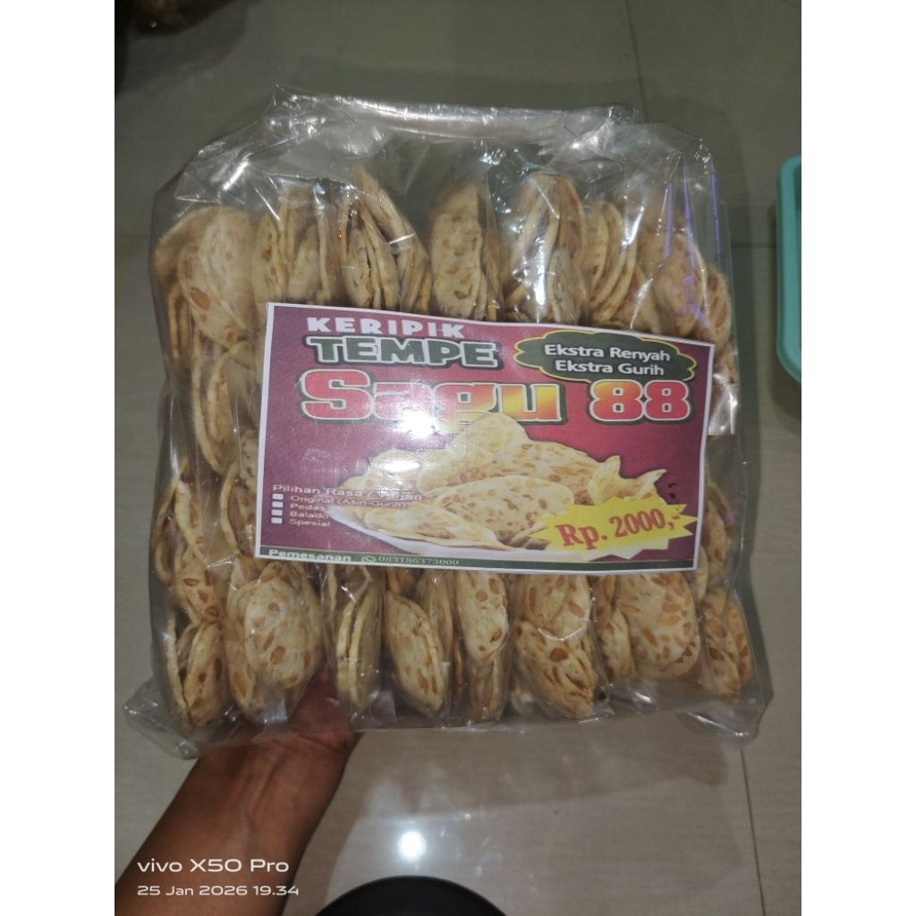 Paket usaha Cemilan keripik tempe 2000 an isi 15 pcs