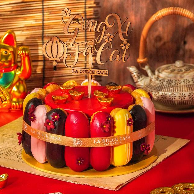 Eclairs Tower choux cake kue hampers gift set kado cny imlek