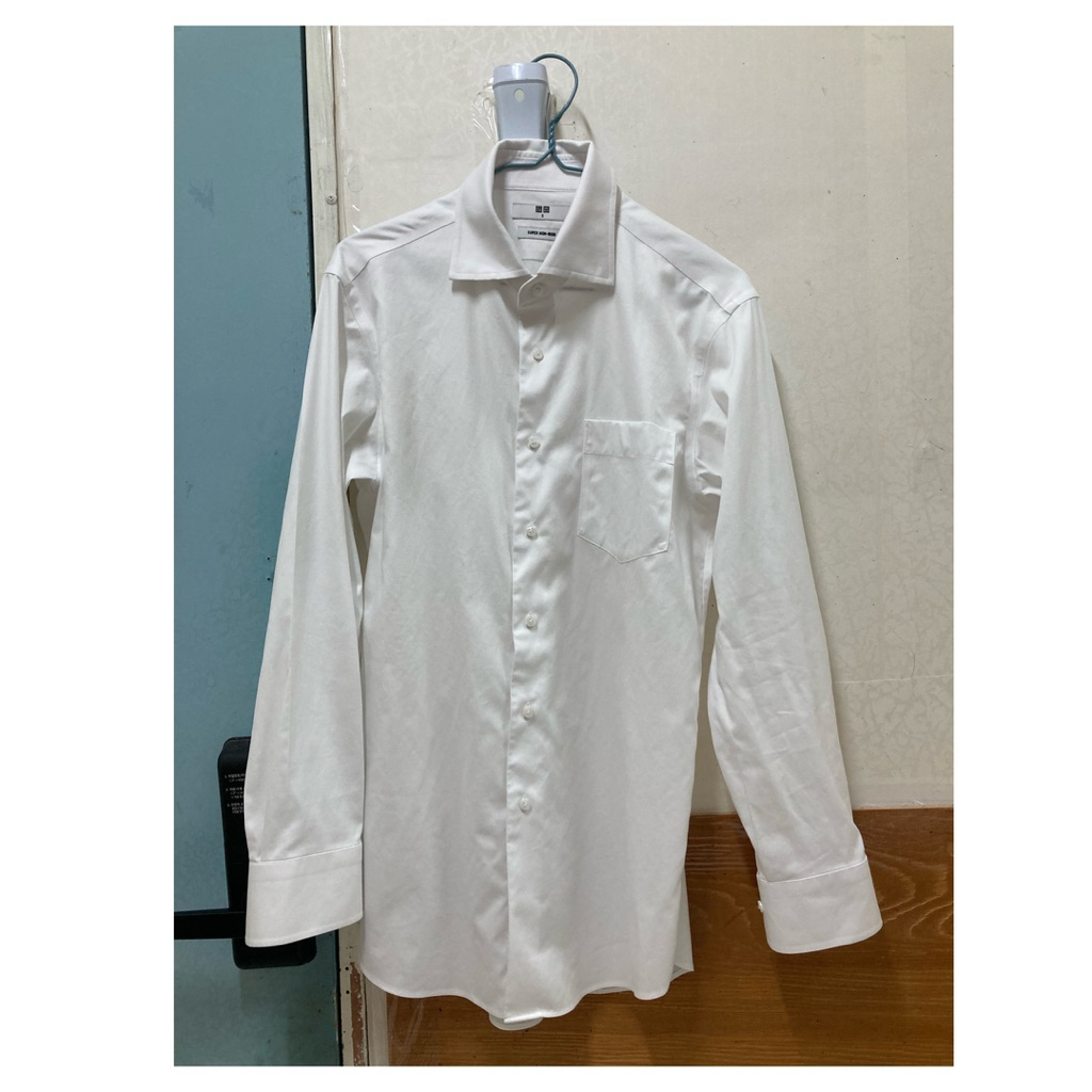 Kemeja Uniqlo putih Non Iron (pria - Size S) Bekas