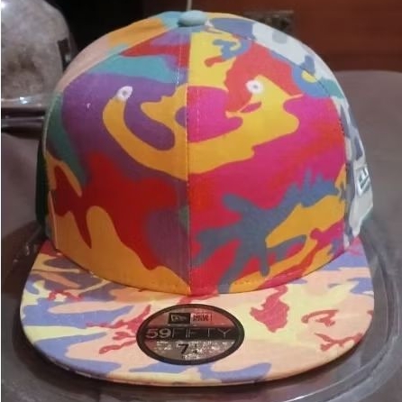 topi new era Andy Warholl, Multi Camo, New Era collector item, Snapfitted 714.