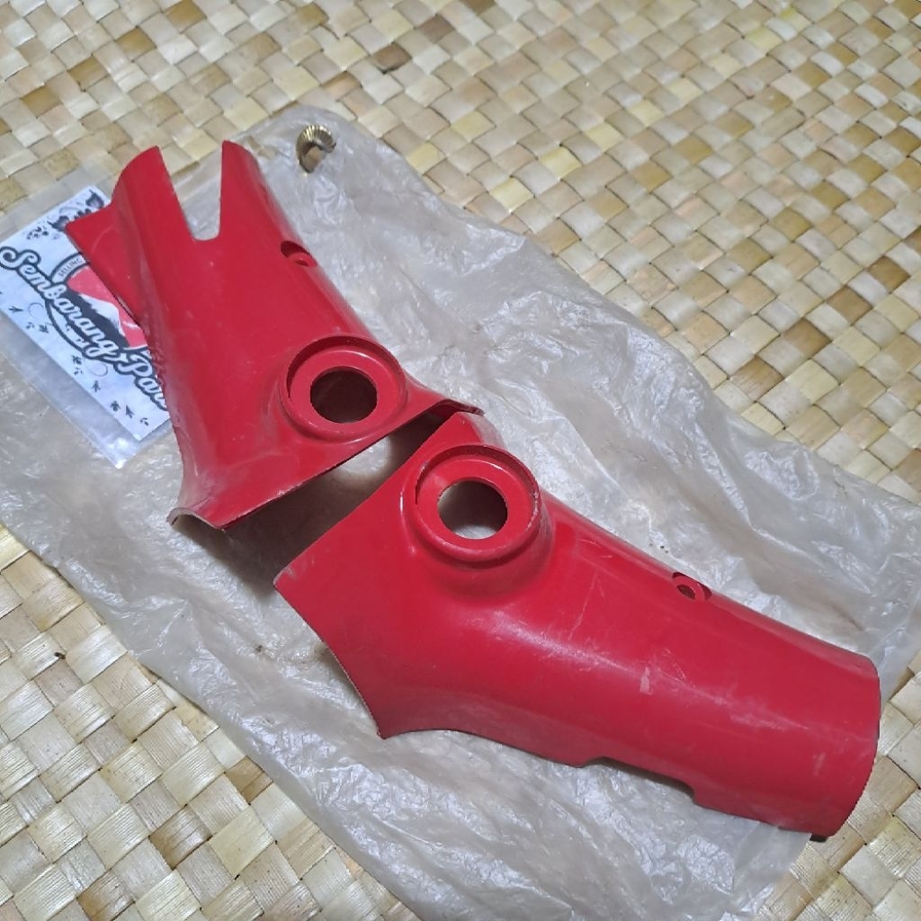 TUTUP COVER BATOK BAWAH STANG SUZUKI FR70 FR80 PERALIHAN LAMPU BULAT MODEL SPIDO BULAT